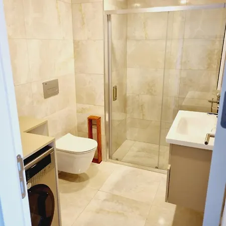 Apartment Otto Residences Center 216 *