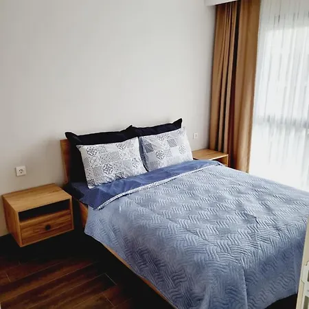Otto Residences Center 216